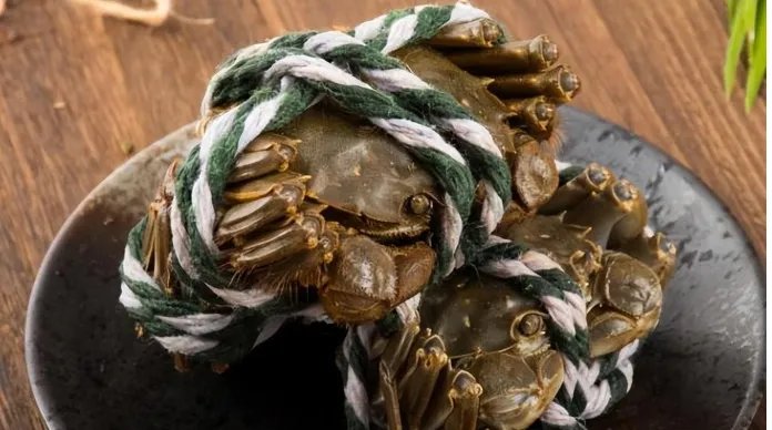 上海大闸蟹价格降一半，销量猛增，今年的大闸蟹价格为何会猛降？