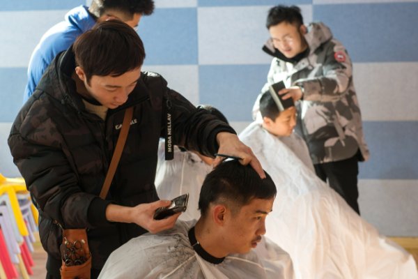 哪里可以学理发