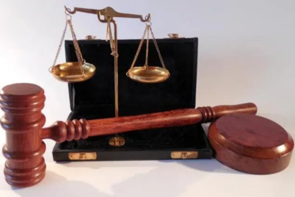 下面哪一项不是宪法明文规定