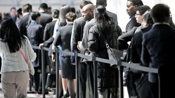 货车司机回应深夜扇耳光提神，是司机诽谤还是平台不人性化？