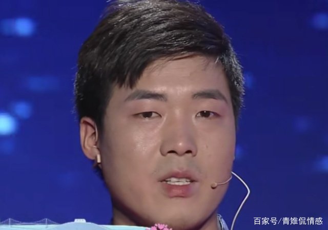 男子与女客户住宿同房，被妻子逮个正着，男子：业务需要，应该离婚吗？