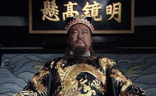 一农夫报案，牛舌头被割走，包拯：把牛宰了，小偷自然会来自首，结果怎样？