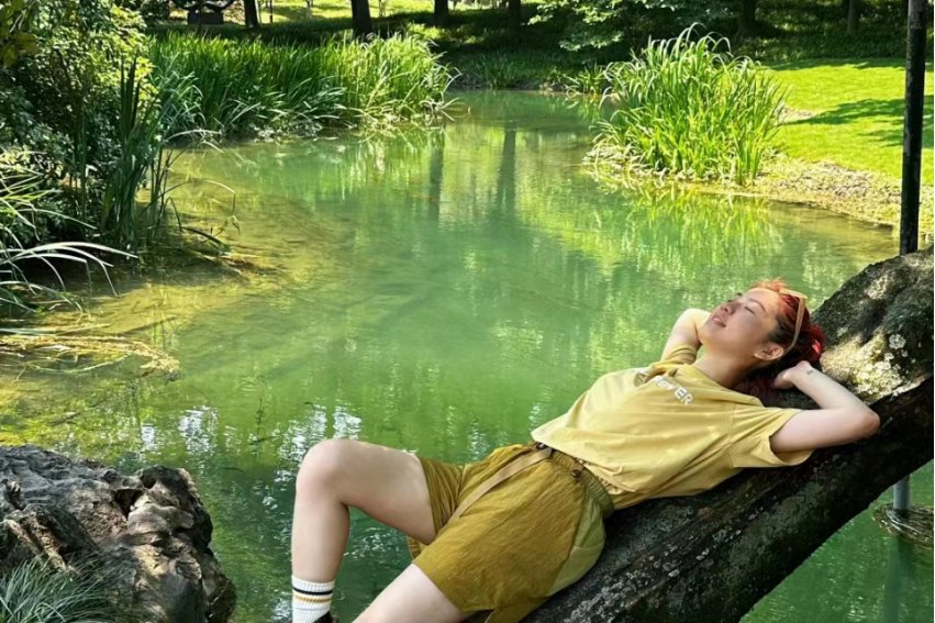 轻松自在的意思解释