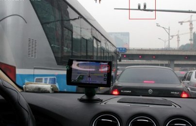 测速拍照和违章拍照都是自动拍的吗，两者有什么不同？高速路和普通道路怎么区分监控和测速