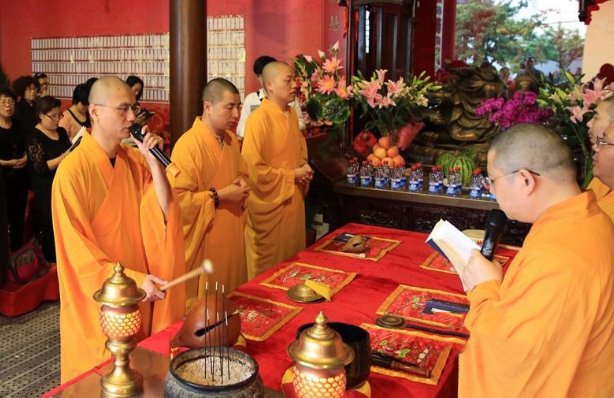 为什么大年初一不能出门拜年?