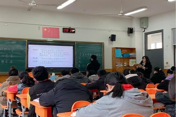 注玄尚白打一数字