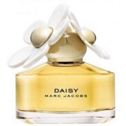 想请大神帮看看这瓶莫杰小雏菊的真假 毕竟香水要喷身上 图个安心 谢啦(≧▽≦)