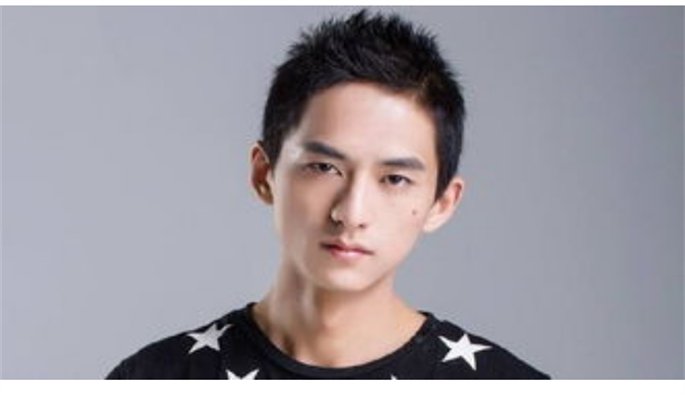 对于WE的王草莓你有着怎样的了解?