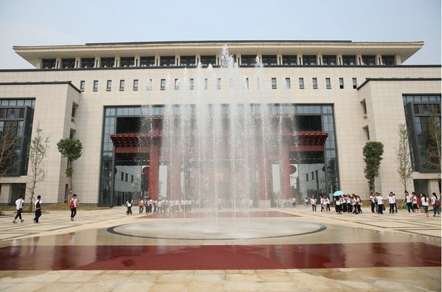 武汉学院的第一印象咋样？有去过学校看过的吗？