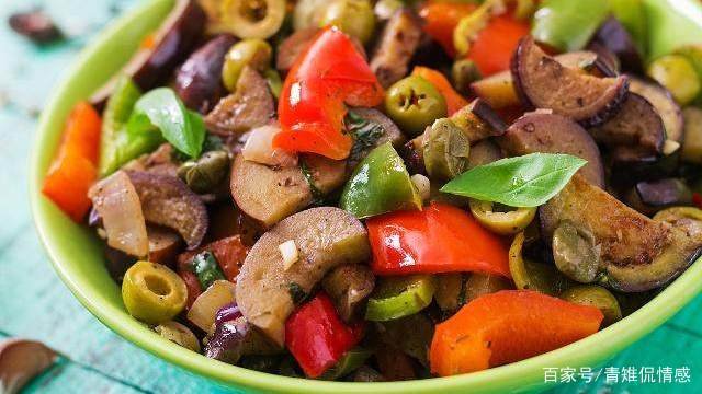 儿媳怀孕，乡下婆婆专程赶来为她做饭，可儿媳每天悄悄买饭吃，你怎么看？