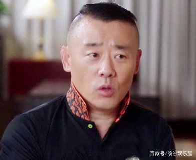 周立波沉寂多年后首次发声，做的第一件事就是吐槽自己的妻子，这是为何？