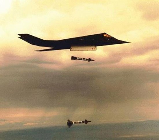 空中阻击中的隐形战斗机是什么型号