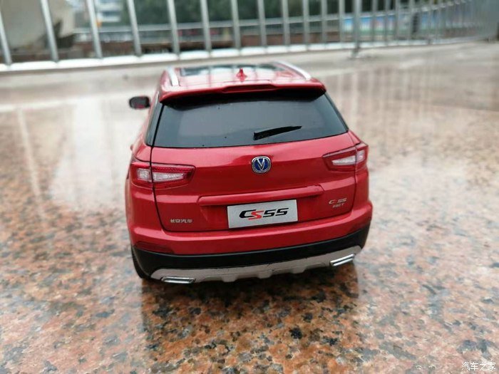 国产最美SUV，赏长安CS55炫动红的时尚