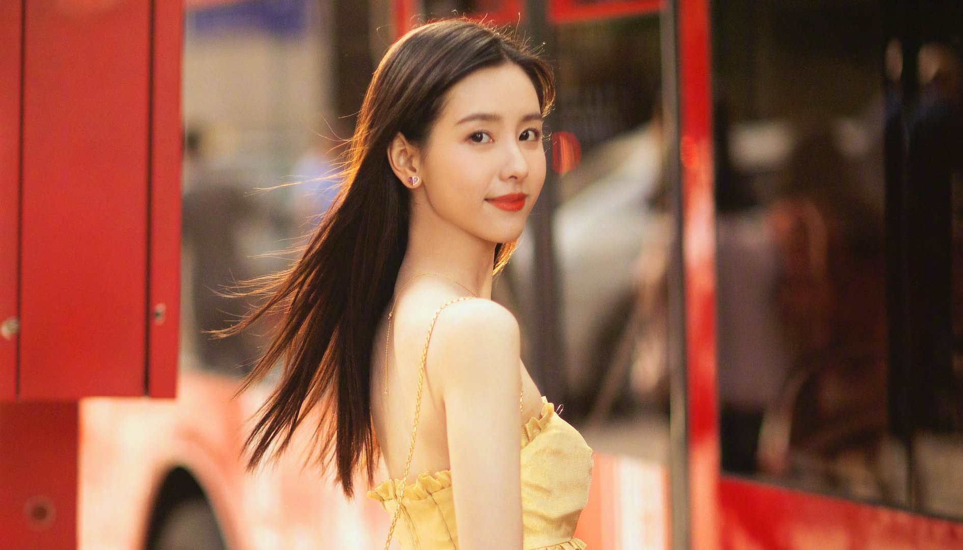 三十岁的女人，你还会戴可爱的发卡吗？