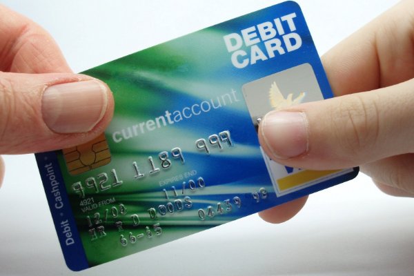 如何看待11年前信用卡透支200如今要还3万多这件事？