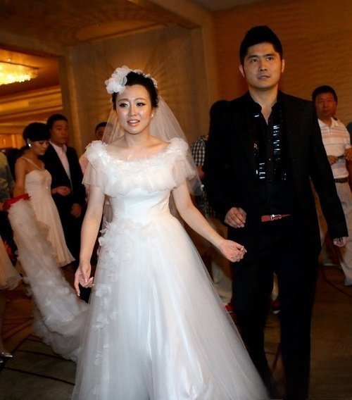 潘阳为什么离了婚 老公石磊简历个人资料