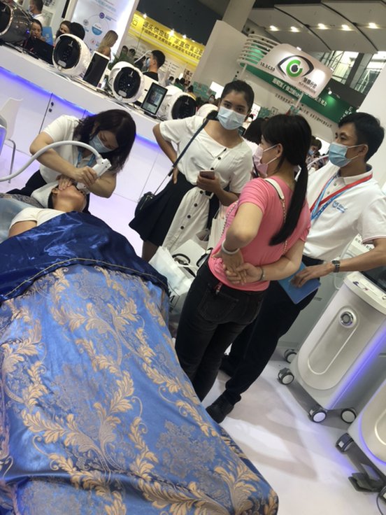 第一次女生会痛哭吗