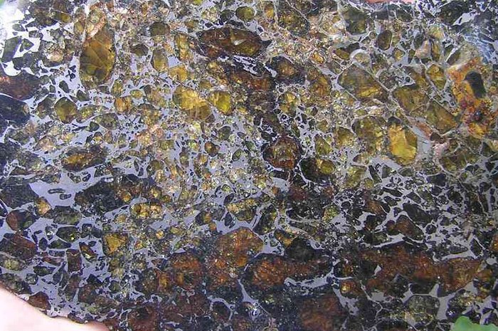 近日，河南多地市民寻找陨石，这些人都是怎么想的？