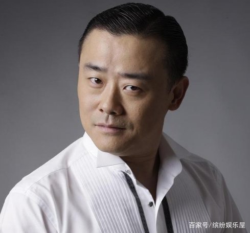 周立波沉寂多年后首次发声，做的第一件事就是吐槽自己的妻子，这是为何？