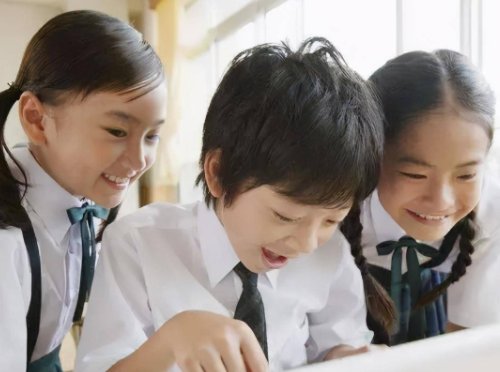 政协委员建议对生育孩子的家庭按月发放补贴,你赞成此建议吗?