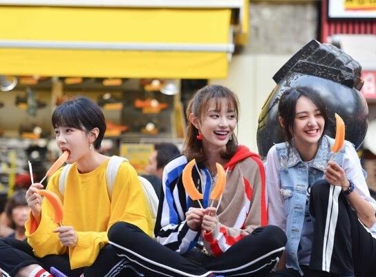 晋小妮最后和谁在一起了