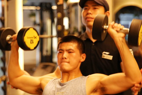 学健身教练学费是多少