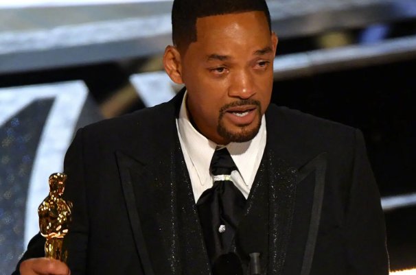 威尔·史密斯打了奥斯卡颁奖礼主持人，原因是什么呢？