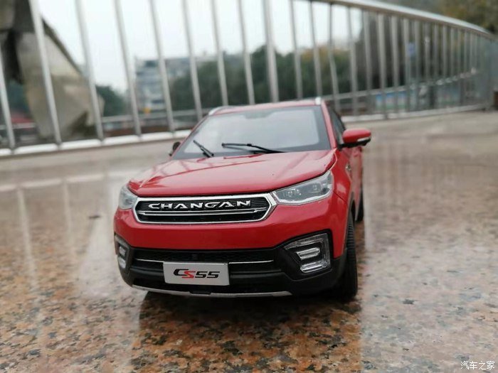 国产最美SUV，赏长安CS55炫动红的时尚