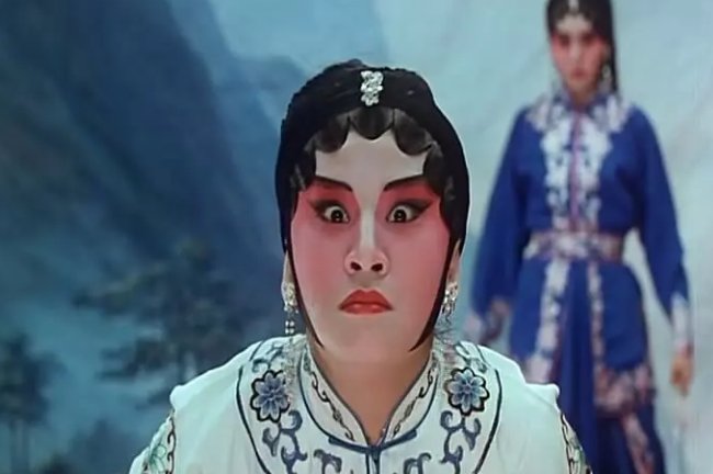 有一部香港鬼片，是关于秦始皇复活的，吴君如演的，算喜剧恐怖片的，叫什么名字？