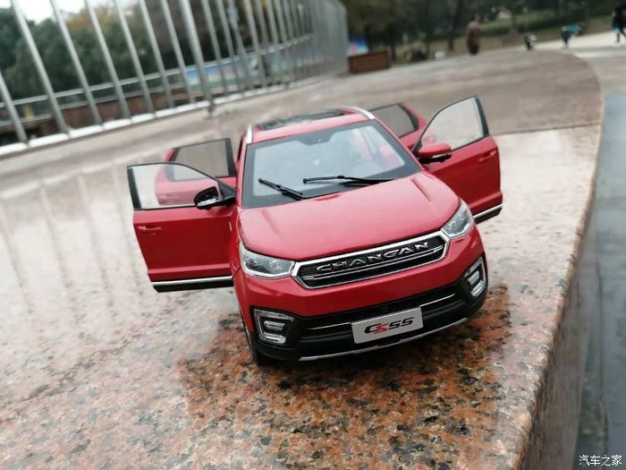 国产最美SUV，赏长安CS55炫动红的时尚