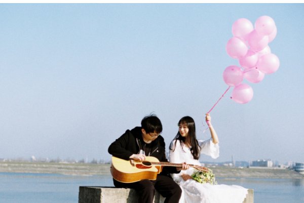 情侣之间可以无话不谈吗？