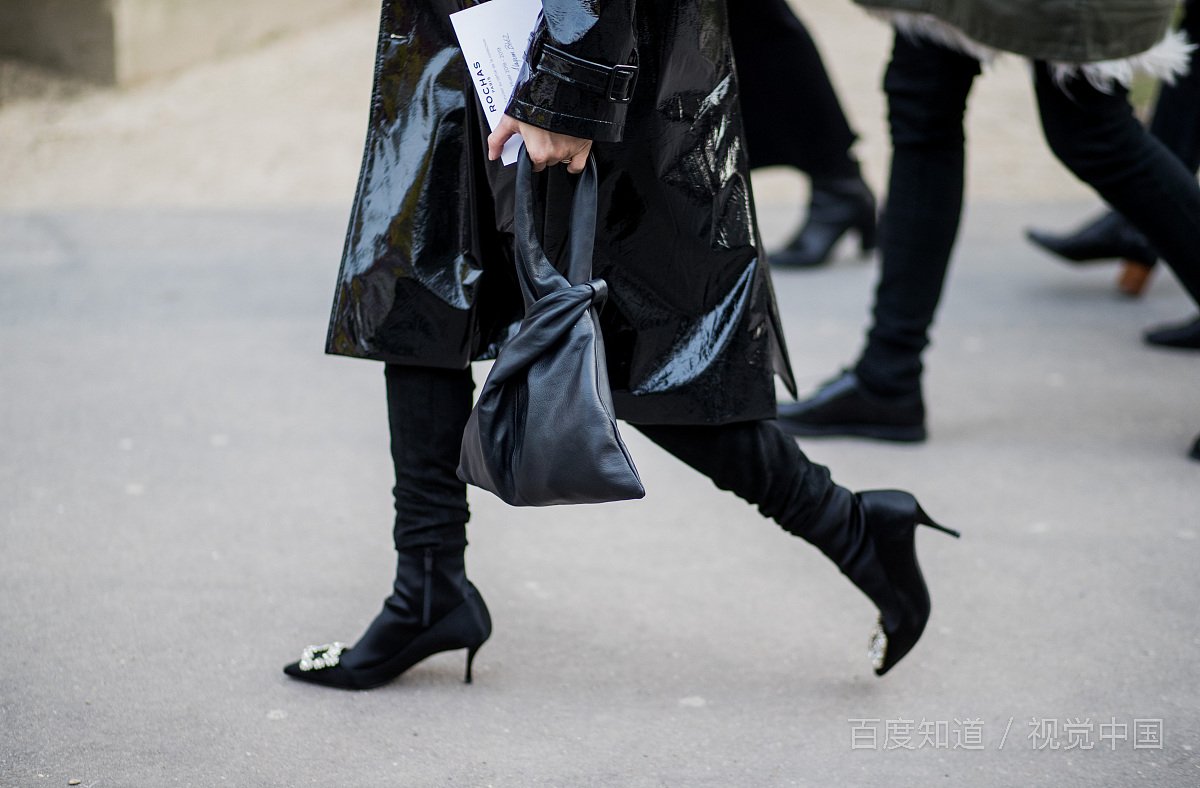 卫生巾需要用黑色袋子包装吗？