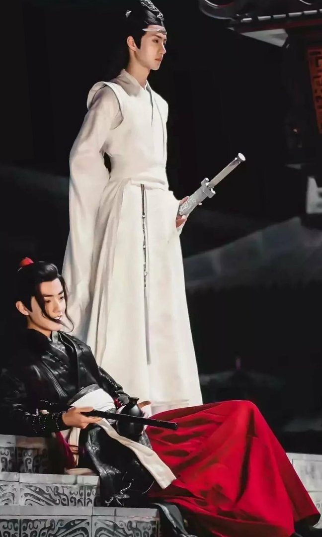 王一博和肖战的真实关系到底是什么？