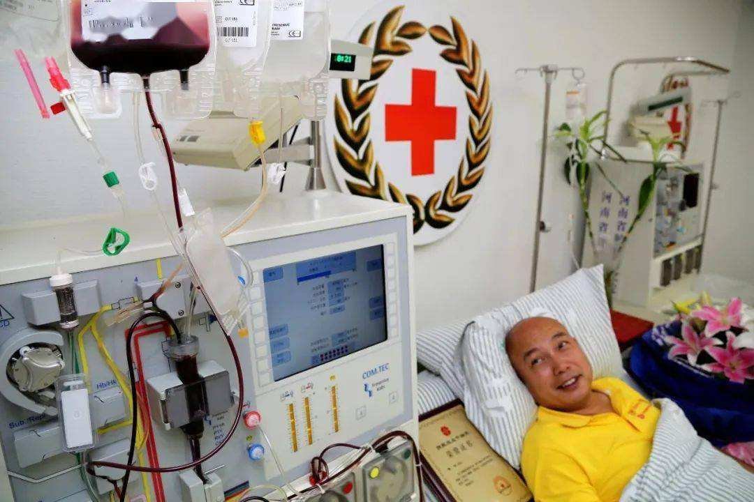 女孩两次获同一人捐献造血干细胞，为何她经历了两次捐助？