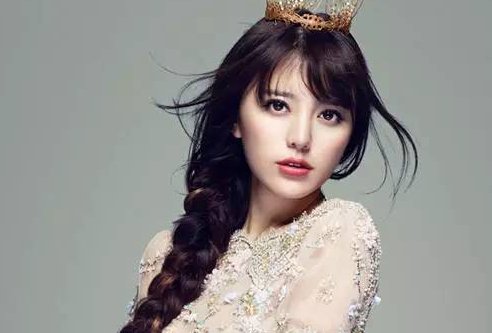 81岁李双江一生只收下7个美女学生。你知道是哪7个美女吗?