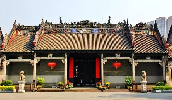 如何看待“子彬公大家族”等宗族势力的存在？