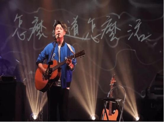 一代金曲奖歌王，曾是李荣浩的导师，转身变成学员，他是谁？