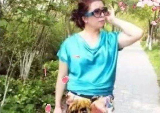 女子睡3小时打5份工，买下2套房，她的日常生活是啥样？