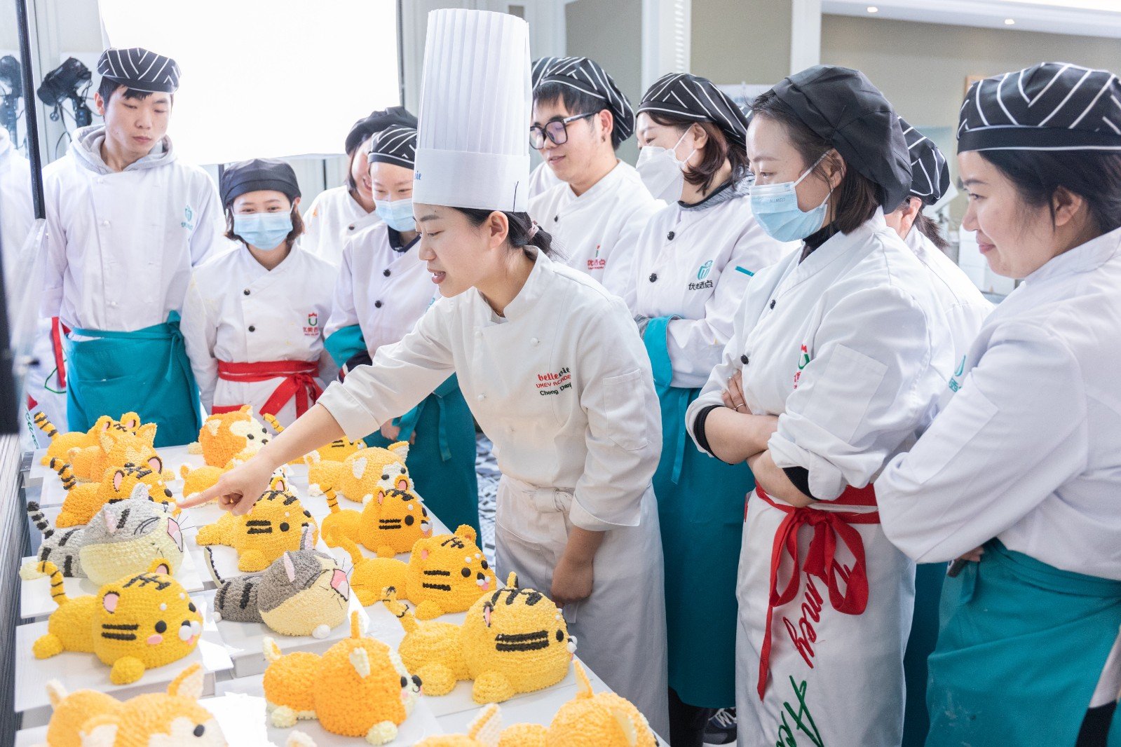 学烘焙要多少钱的学费啊？