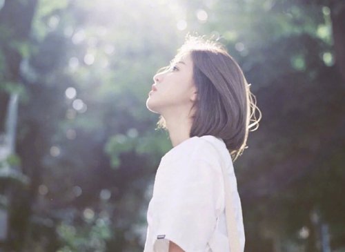 如何追求狮子座的女生啊?