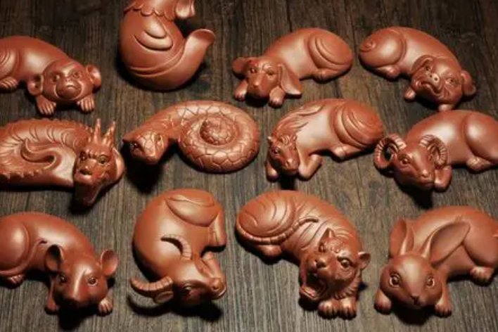 春回大地绿树绿的生肖