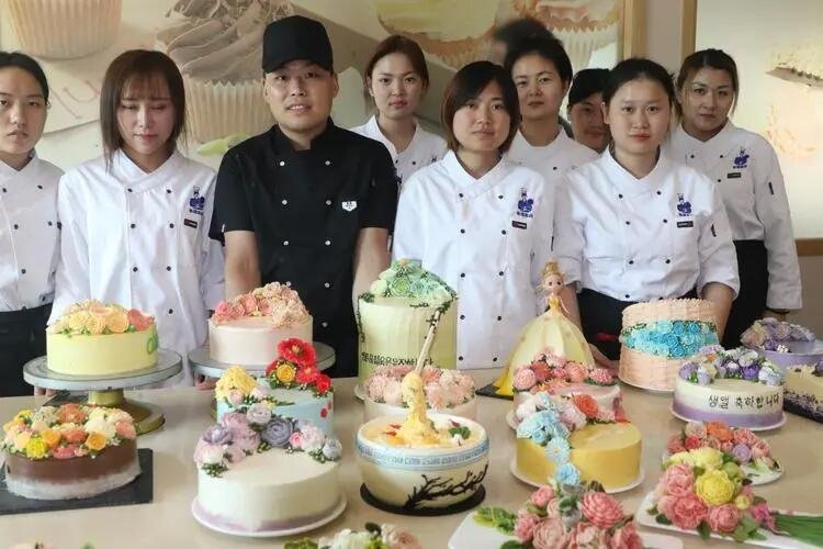 蛋糕培训学校学费