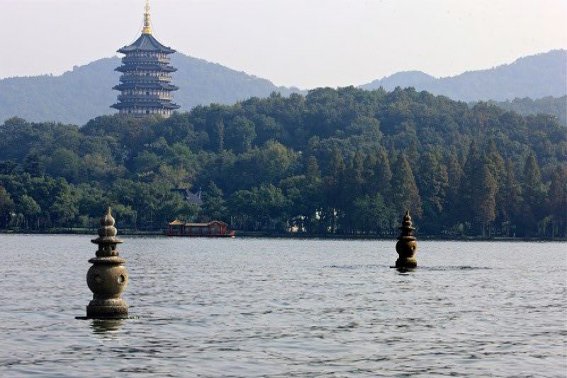 杭州三潭印月的由来和传说