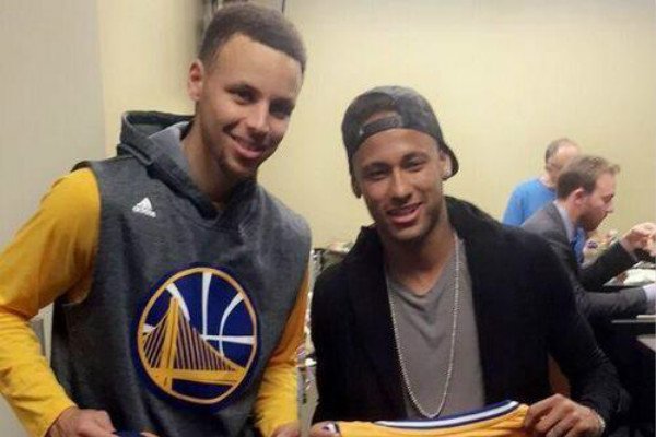 NBA球员的体型在各种运动中算是最高大的吗？