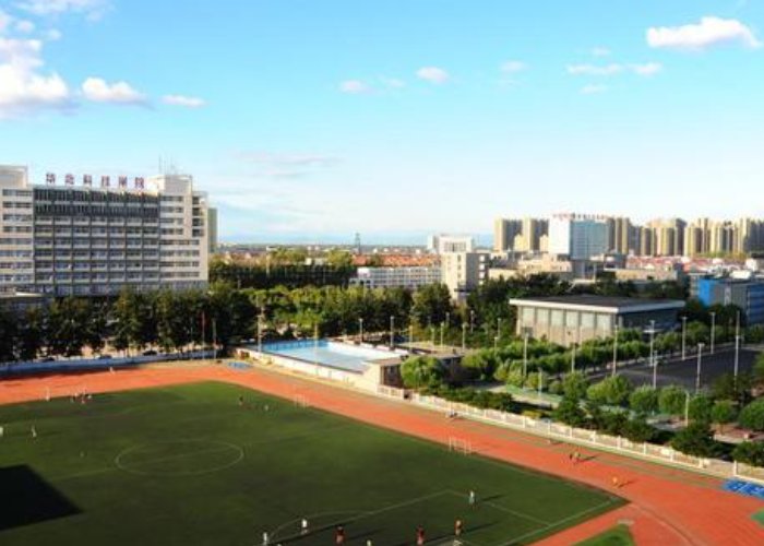 校长曝唐山学院招生遇冷？校方回应：此校长是假的！假扮他人身份是否违法？