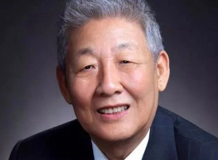 八位共和国勋章获得者事迹是什么