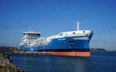 中国最大的船能载重多少吨?