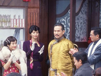 祝明蕙的《胭脂水粉》剧情介绍