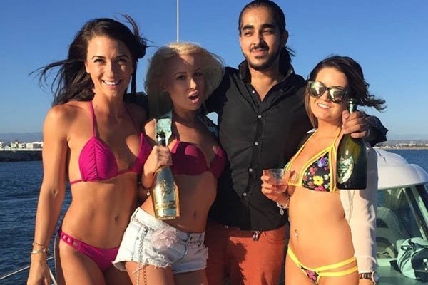 富二代108种玩法图解 挑战人设想格局的各种“玩”