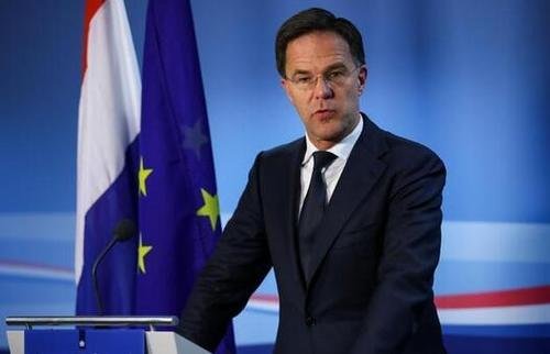 荷兰首相骑自行车向国王辞职，这是怎么一回事？